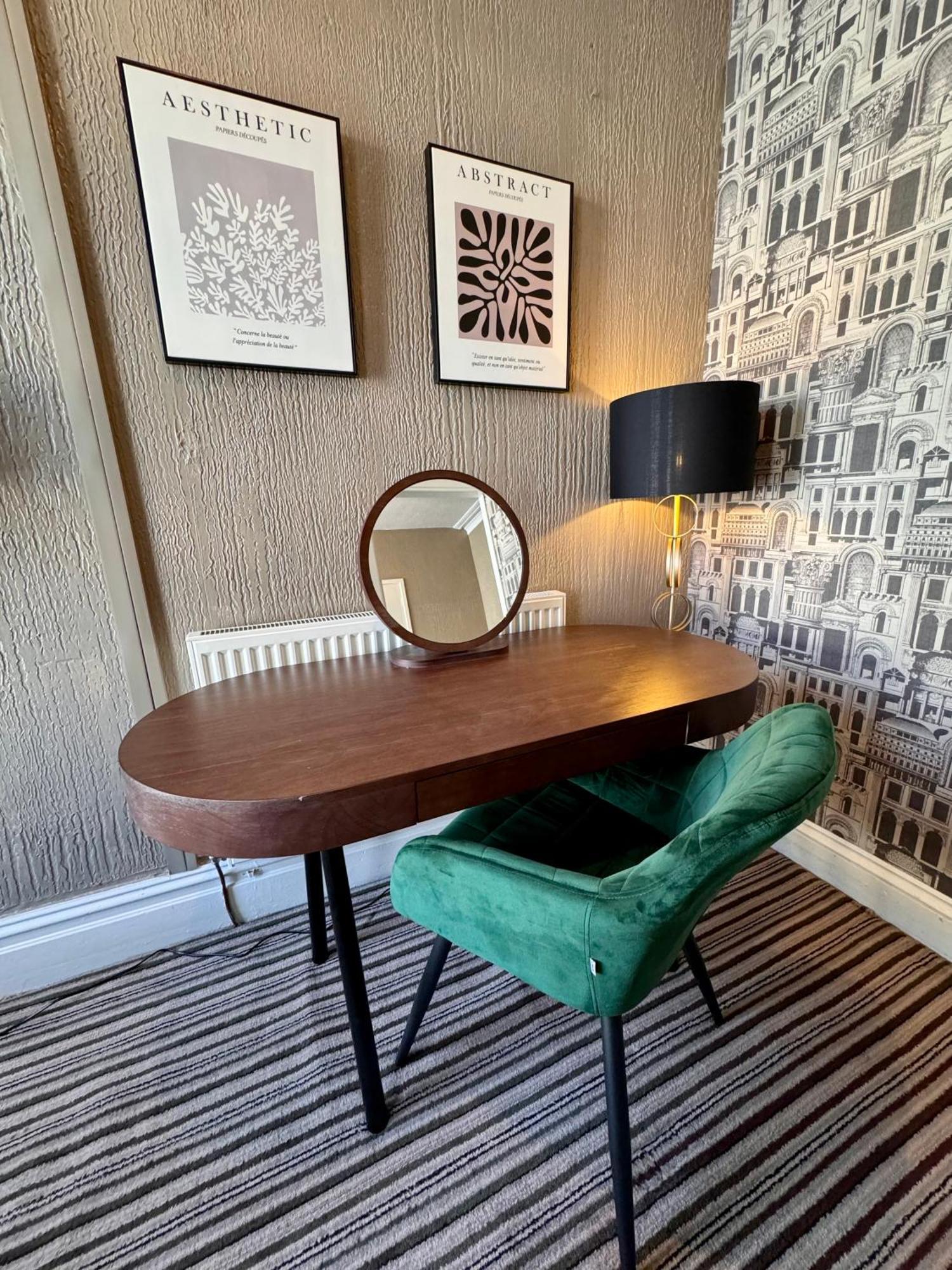 Delovely Hotel Blackpool Buitenkant foto