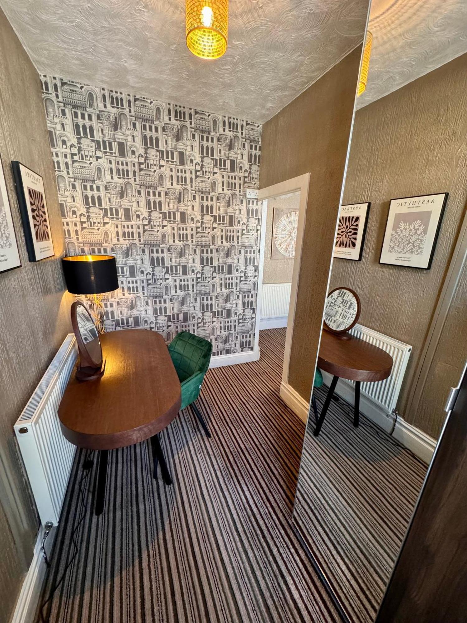 Delovely Hotel Blackpool Buitenkant foto