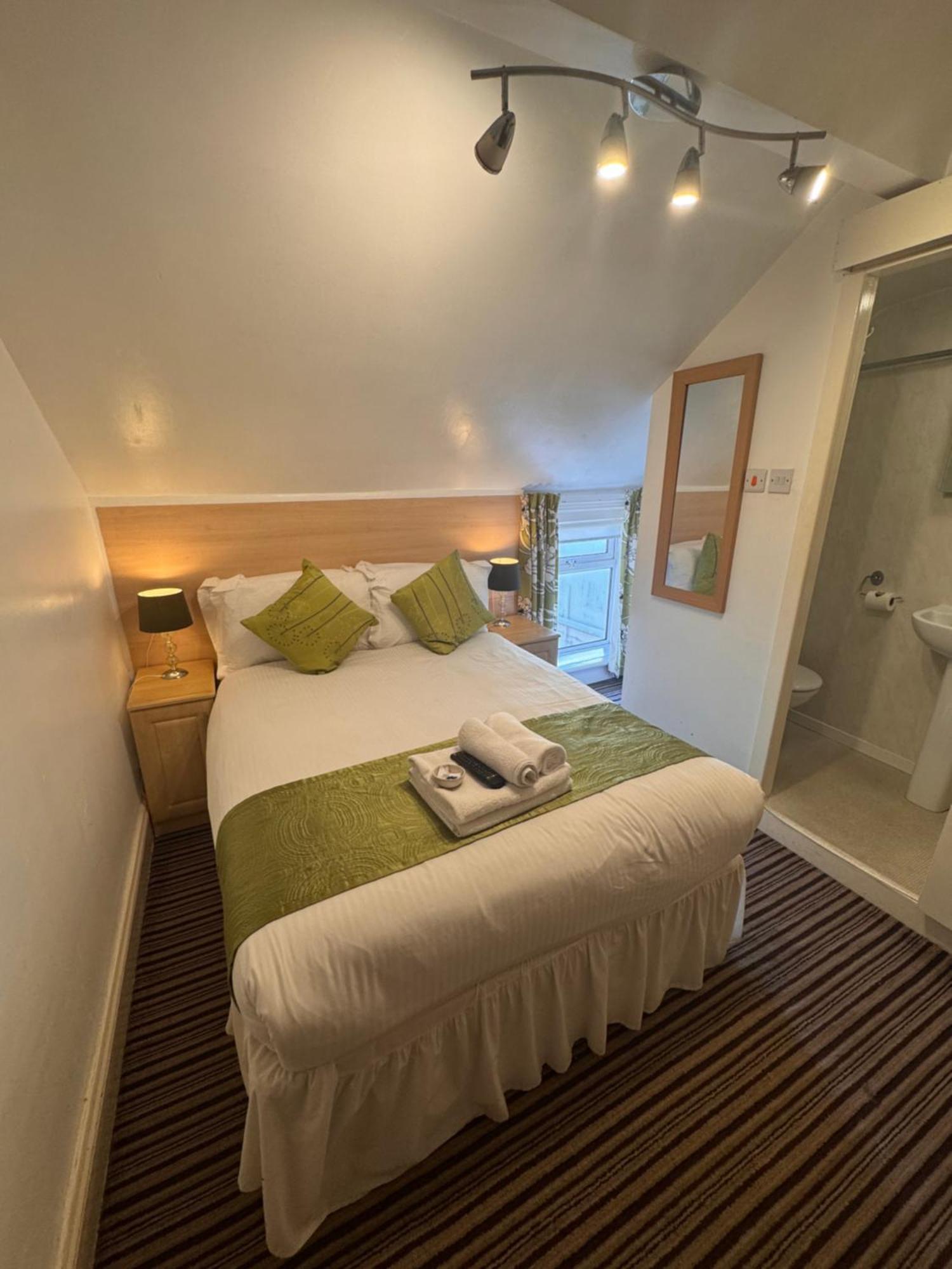 Delovely Hotel Blackpool Buitenkant foto