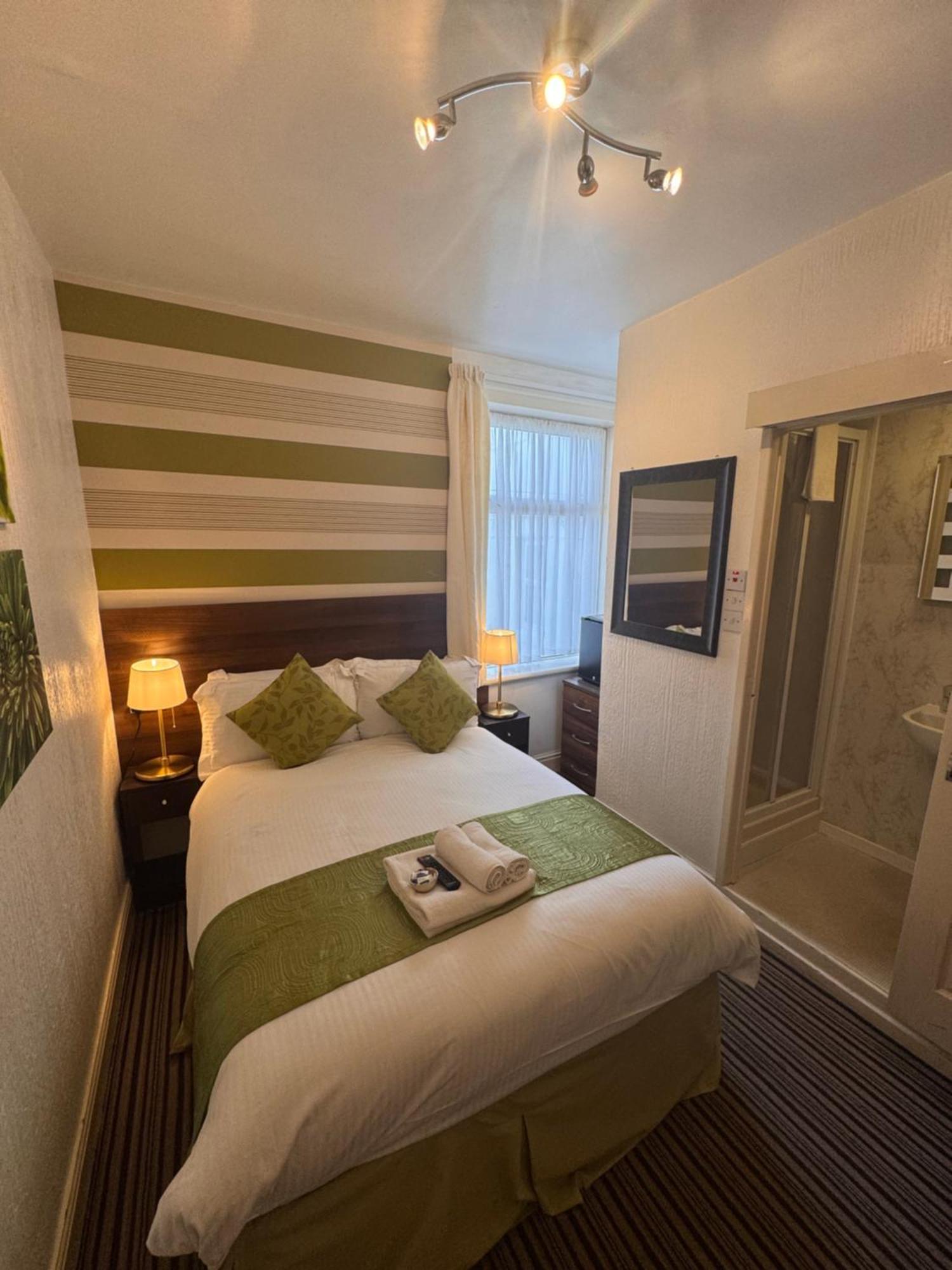 Delovely Hotel Blackpool Buitenkant foto